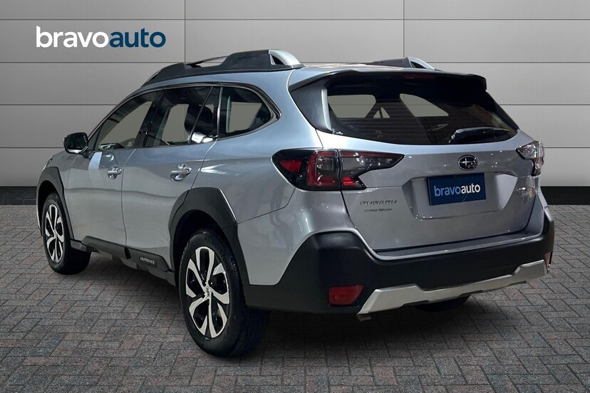 SUBARU OUTBACK usado 2023 0